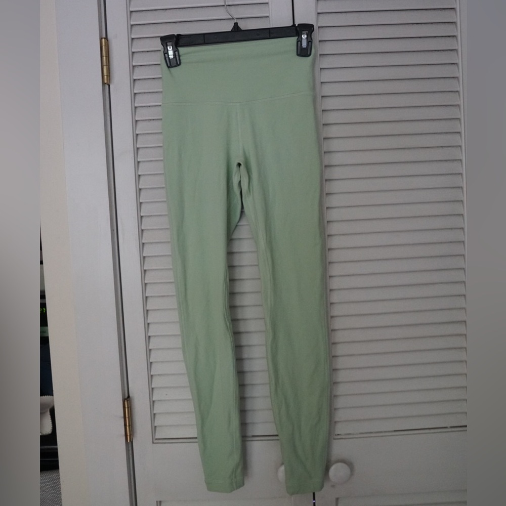 Lululemon Creamy Mint Align Leggings Size 4